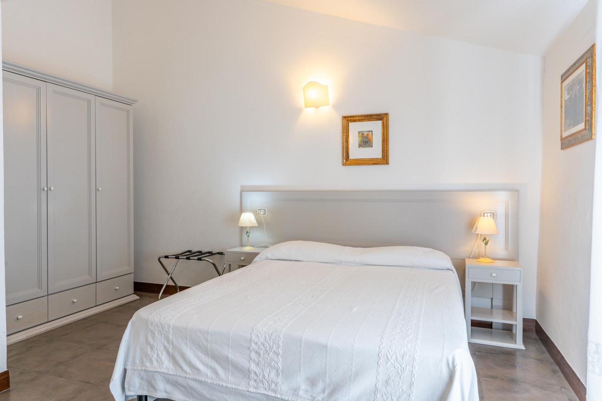 Albergo Residenziale La Corte Tortolì Exterior foto