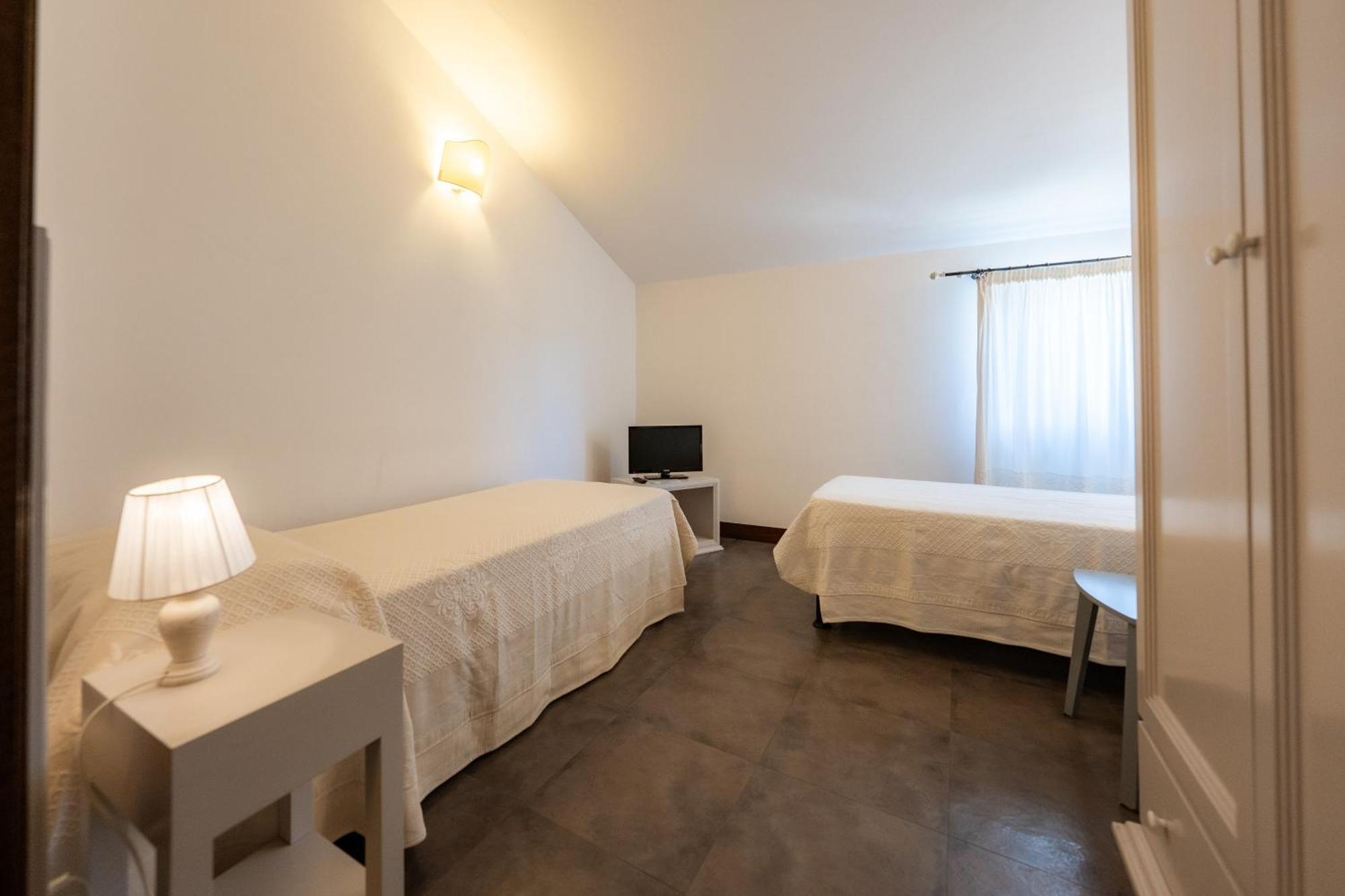 Albergo Residenziale La Corte Tortolì Exterior foto